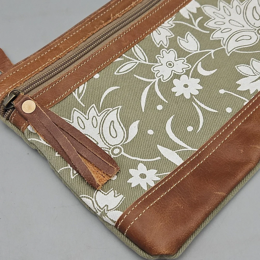 Myra Bag Wristlet Large